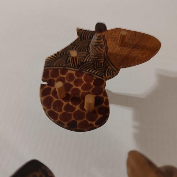 Hand Carved African Party Animal Set - Picture 13 of 16